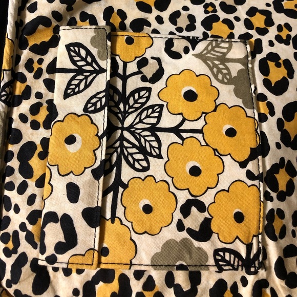 Vera Bradley set (laptop case & wristlet) - Picture 4 of 7